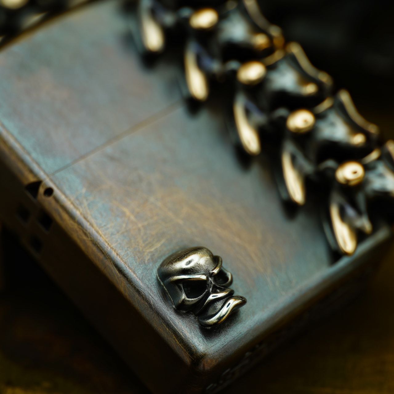 Cpprhd Bead Spine Custom Lighter 4