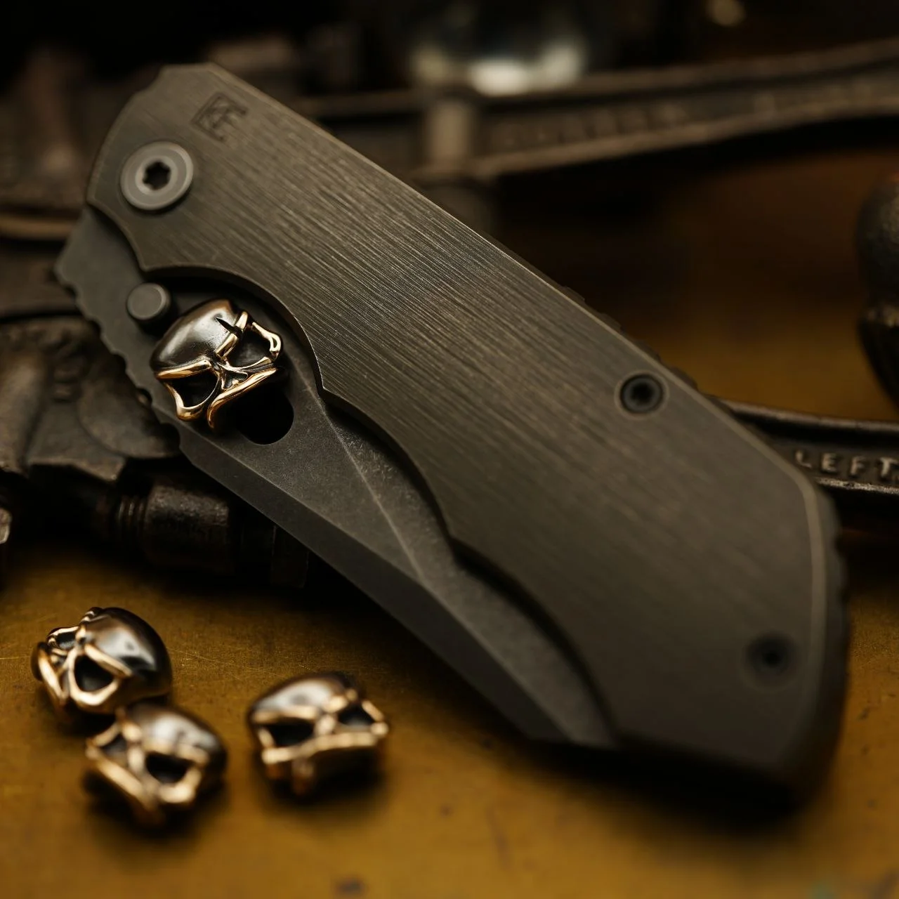 Cpprhd Custom Thumb Stud Skull Logo Folding Knives 2