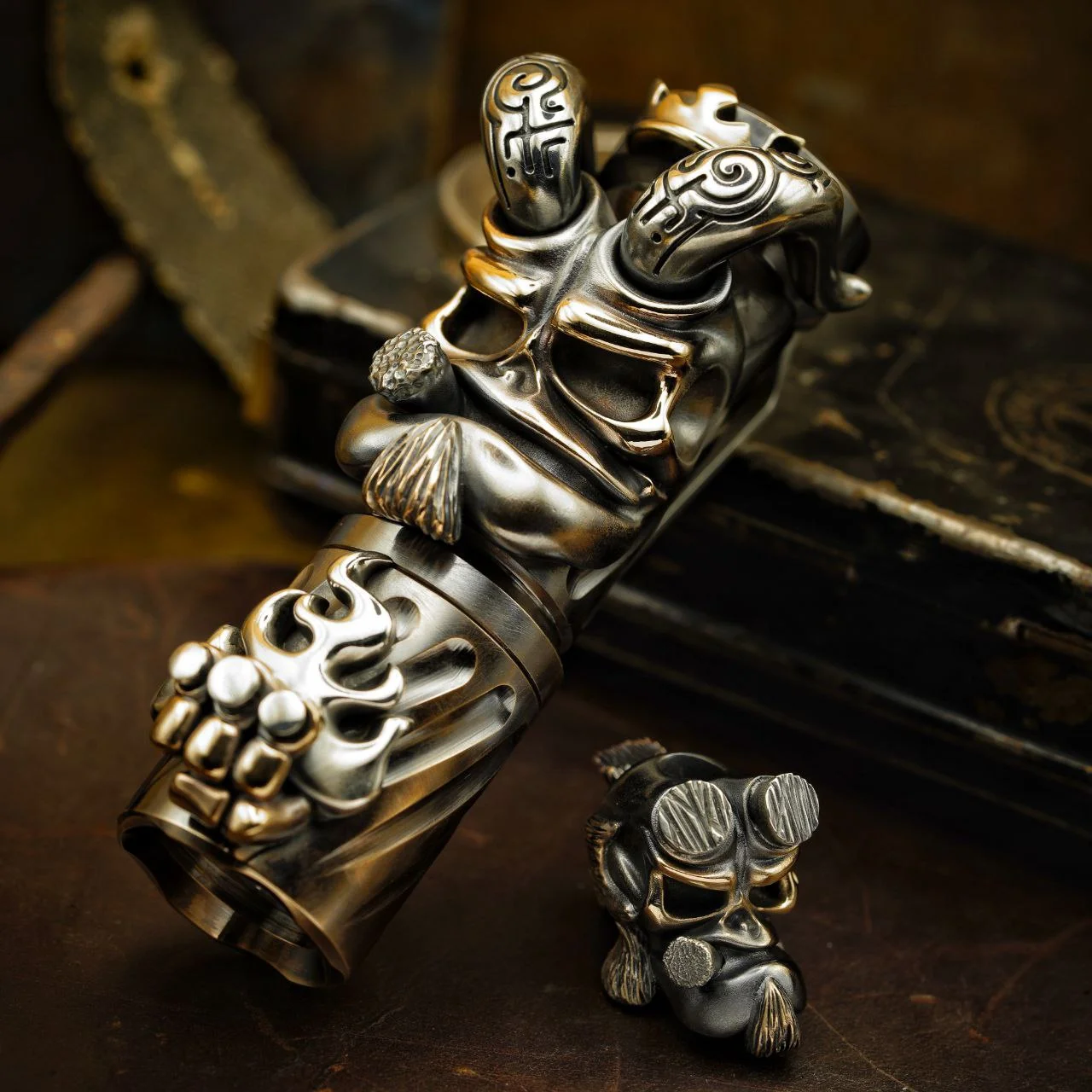 Cpprhd Custom Flashlight Hellboy For Hanko